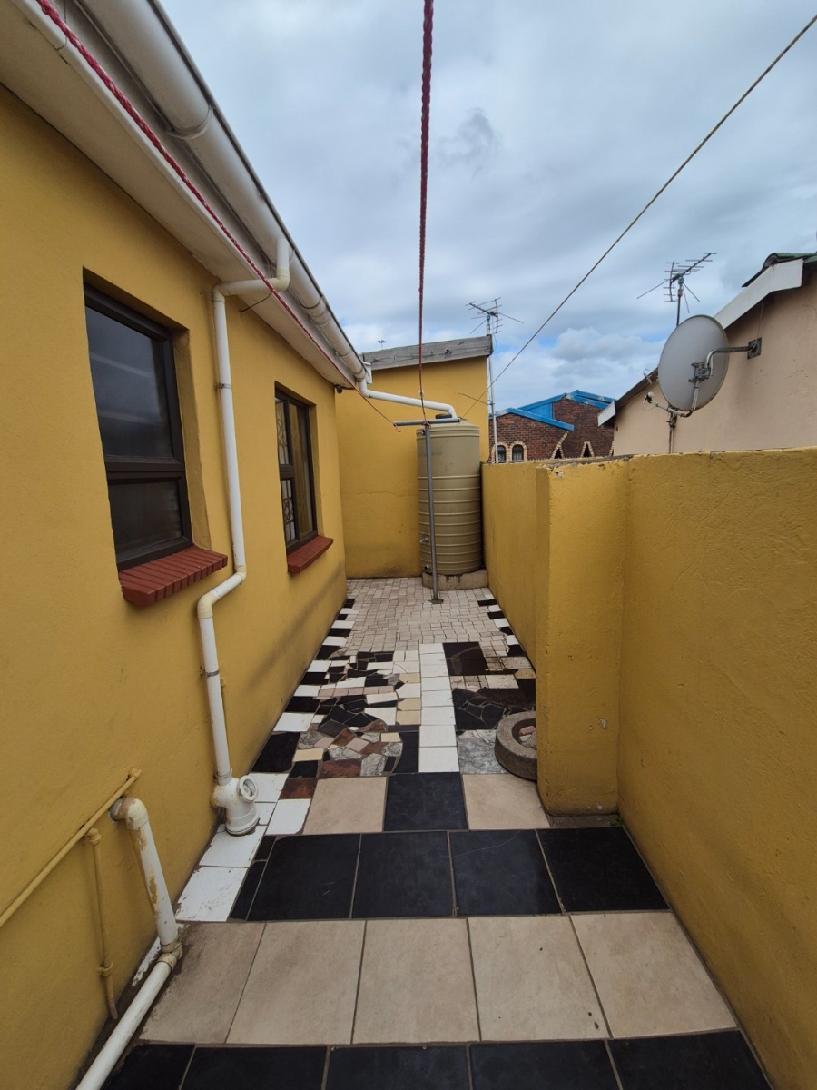 3 Bedroom Property for Sale in Kwazakhele Eastern Cape